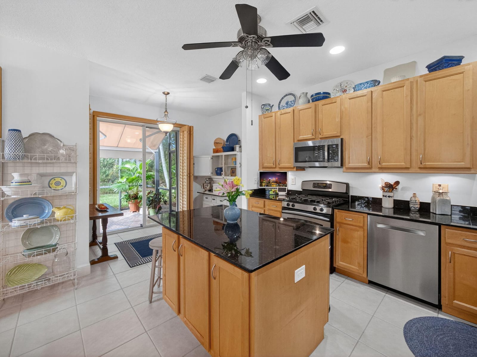631 MOONDANCER Court, Palm Beach Gardens, FL 33410 photo 9