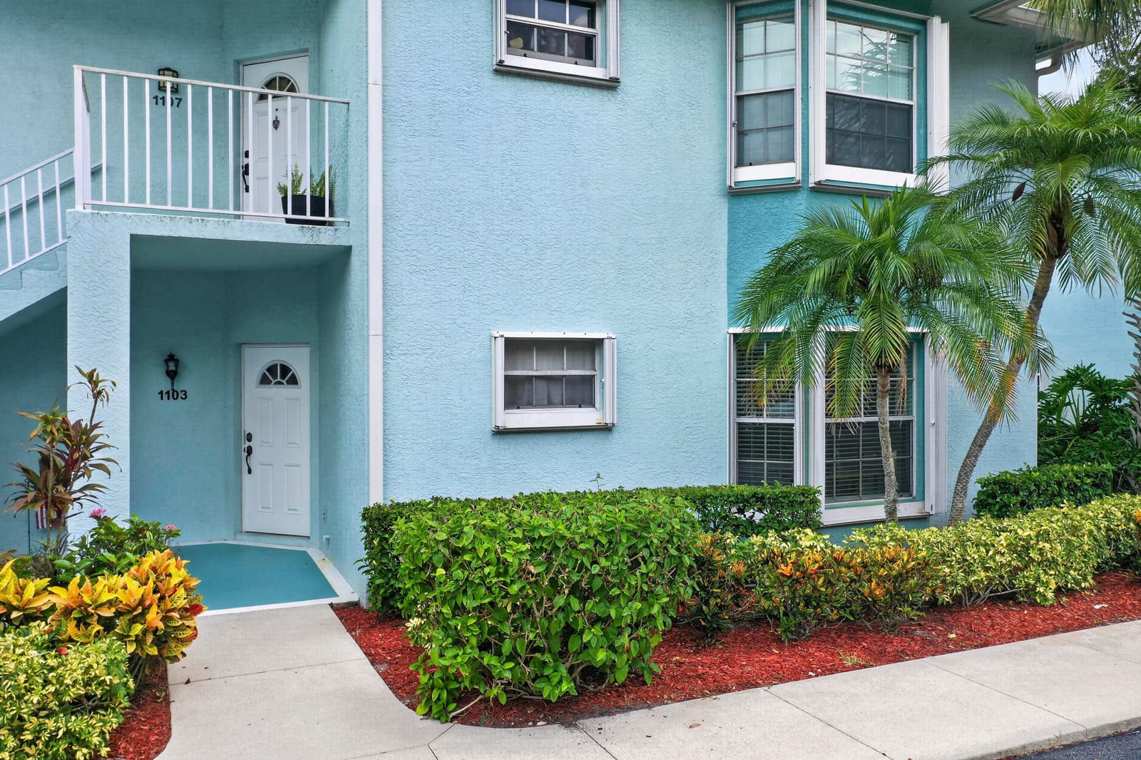 1103 SW Swan Lake Circle 102, FL 34986