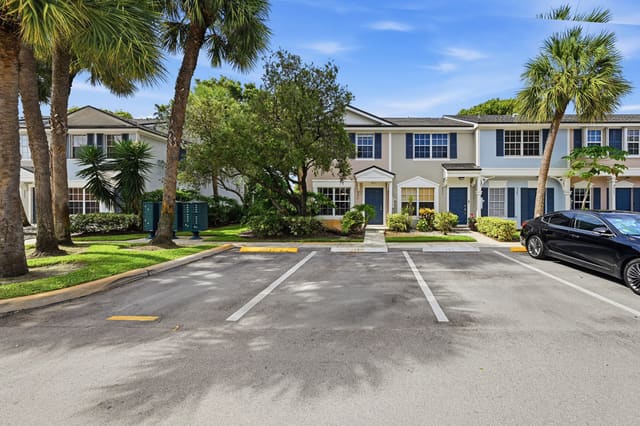 5372 Jubilee Way, sold in Infante Plat, Margate, FL