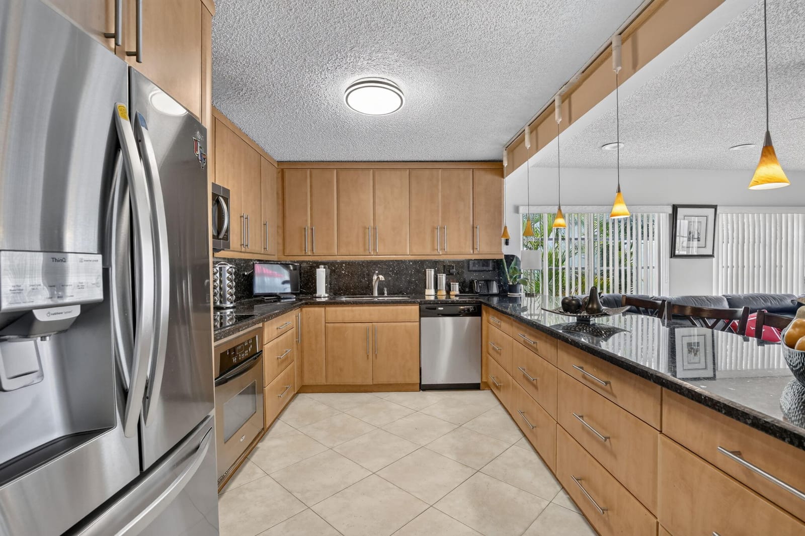 910 NE 205TH Street, Miami, FL 33179 photo 16