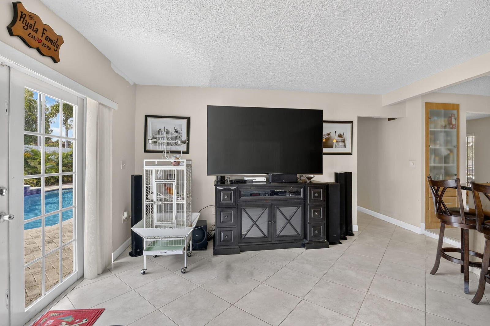 910 NE 205TH Street, Miami, FL 33179 photo 23