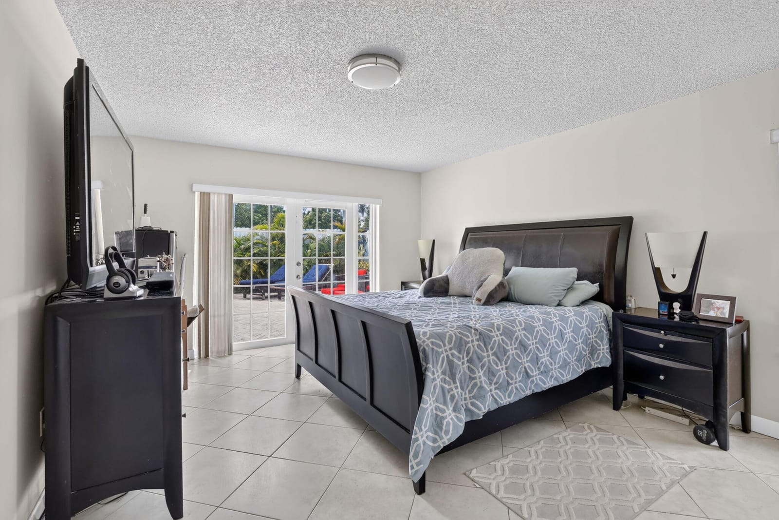 910 NE 205TH Street, Miami, FL 33179 photo 25