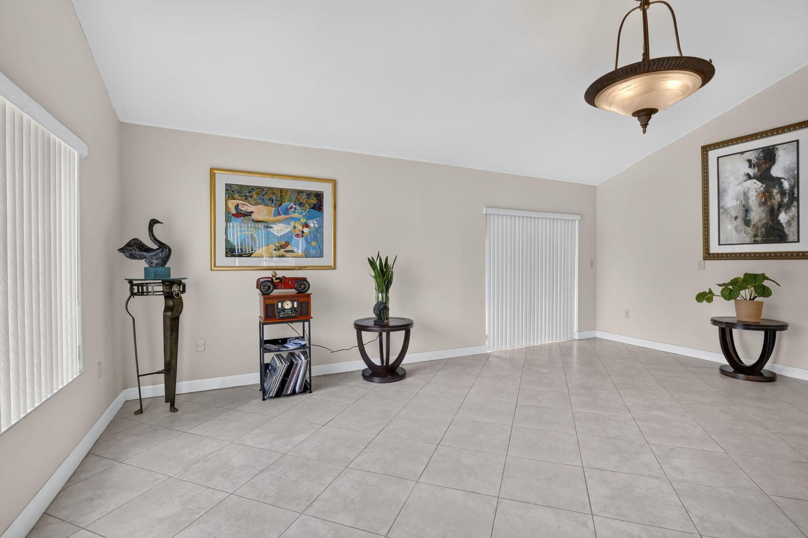 910 NE 205TH Street, Miami, FL 33179 photo 10