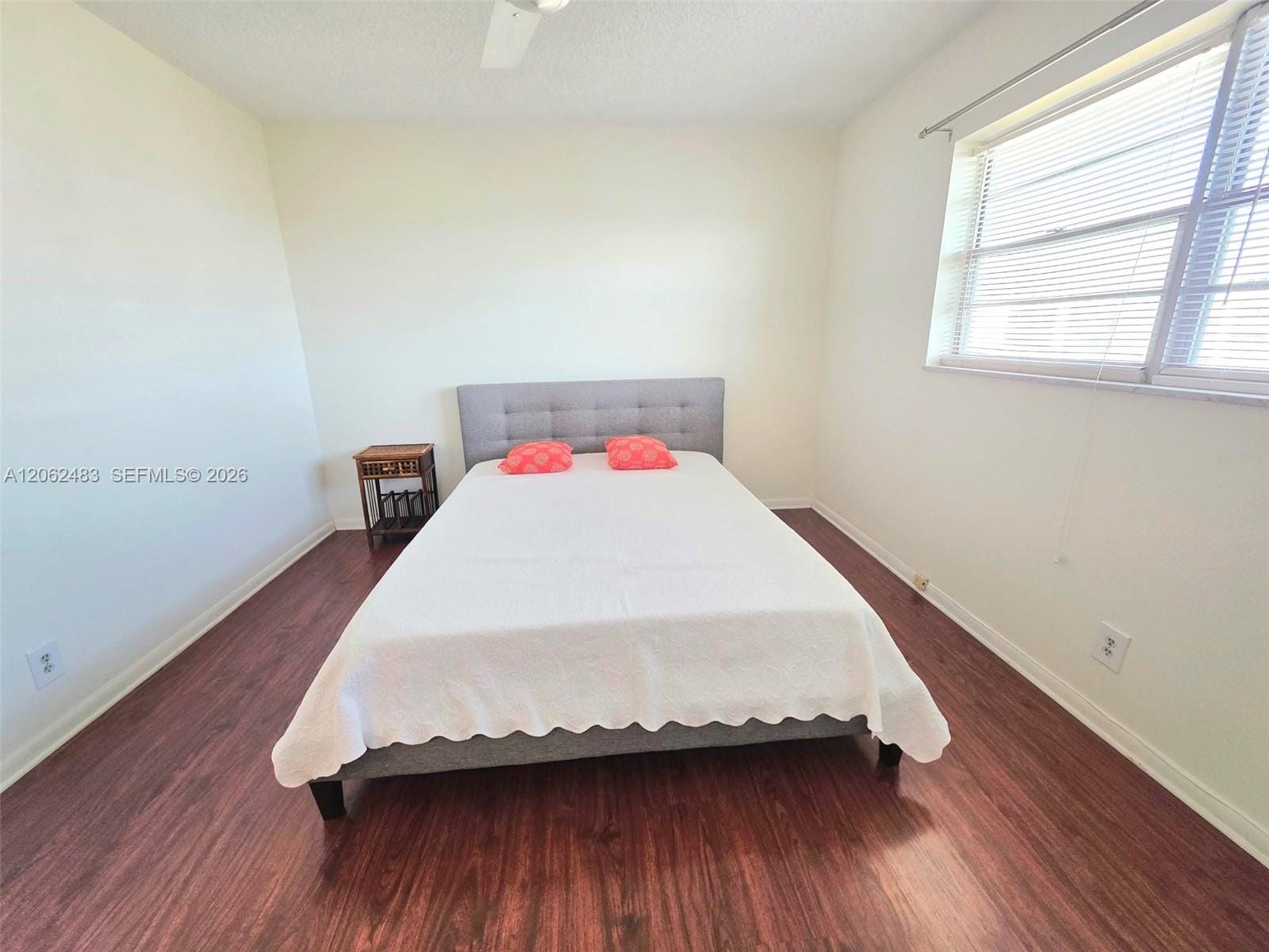 319 NE 14th Avenue 702 — photo 9