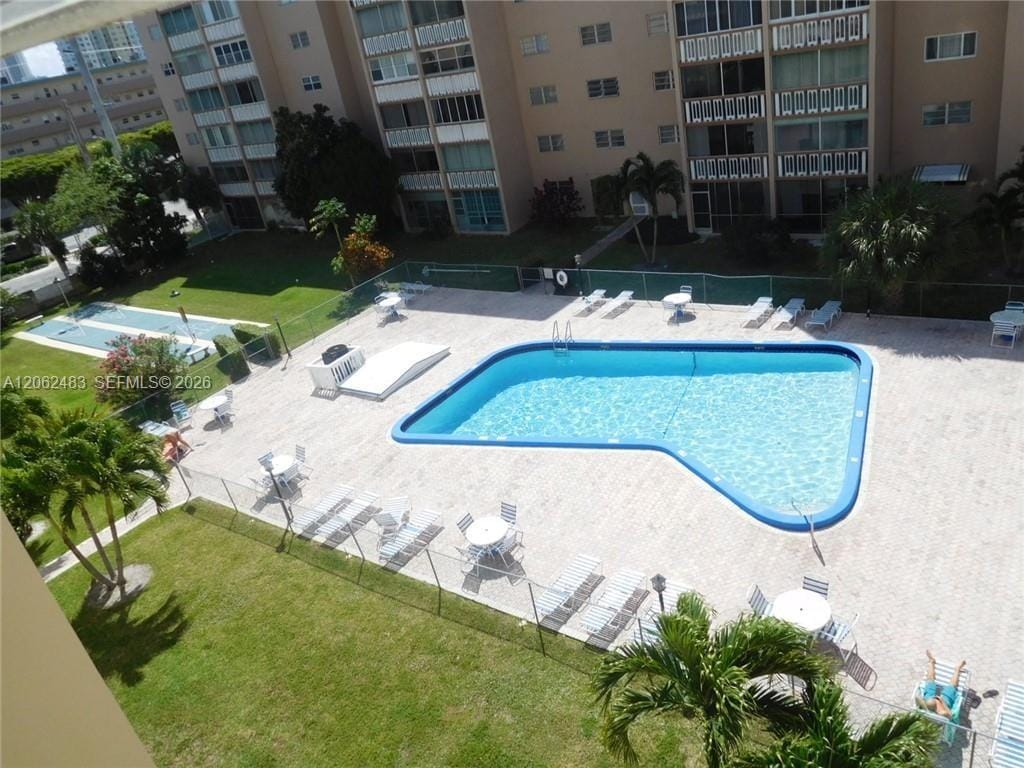 319 NE 14th Avenue 702, Hallandale Beach, FL 33009 photo 20