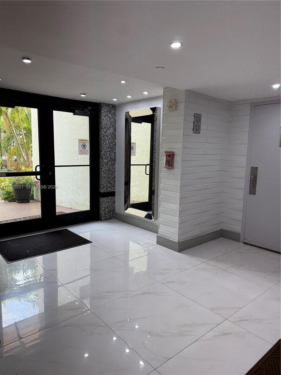 16919 N Bay Road 916, Sunny Isles Beach, FL 33160 photo 6
