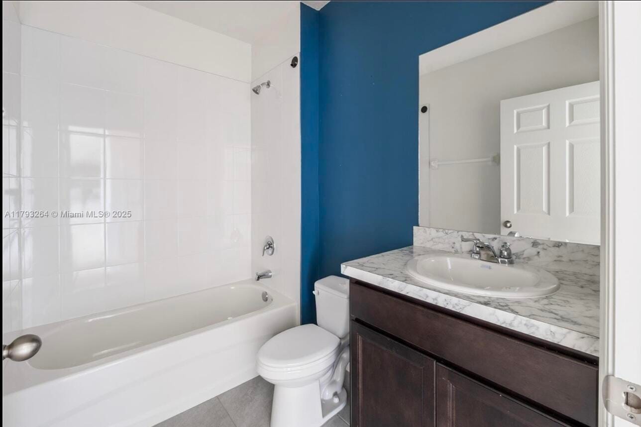 5305 FANTASY Drive — photo 4