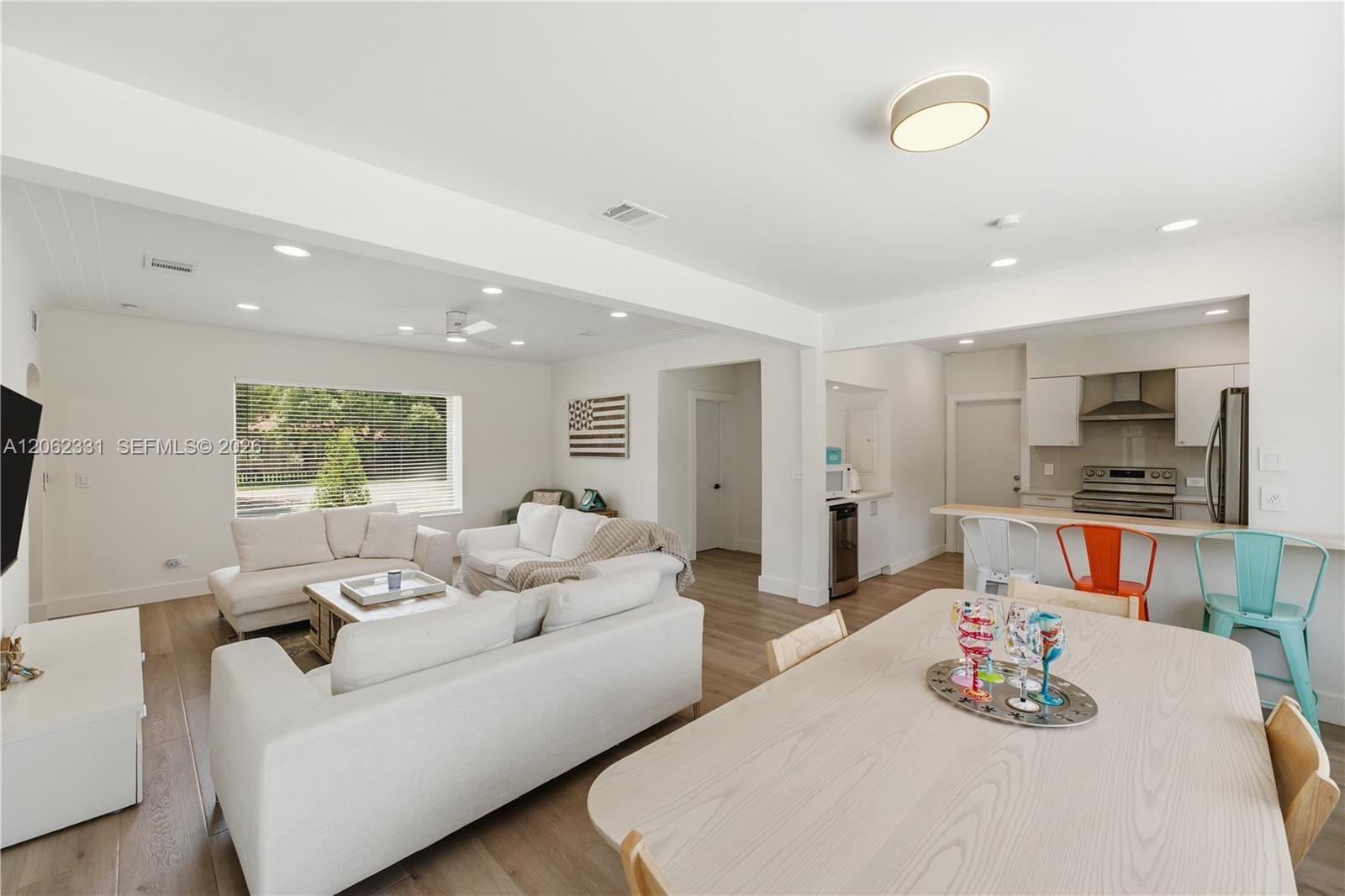 10801 Peachtree Drive, Miami, FL 33161 photo 18