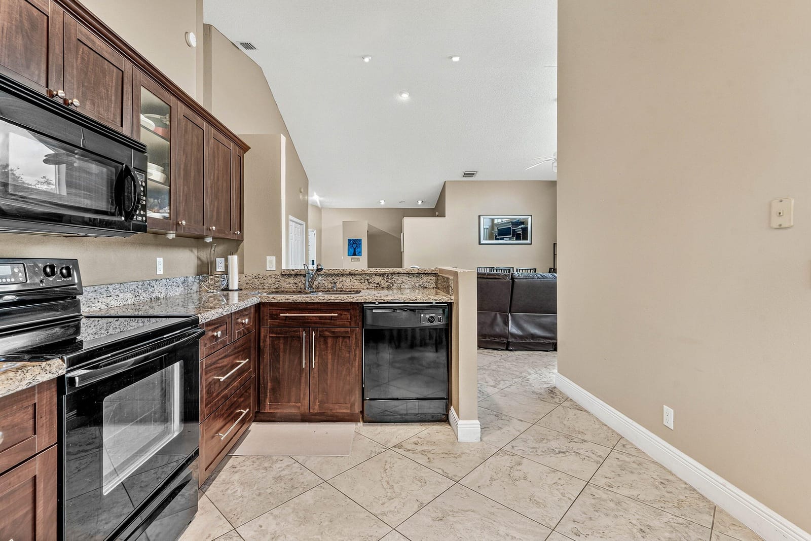 2201 HEATHER RUN Terrace — photo 6