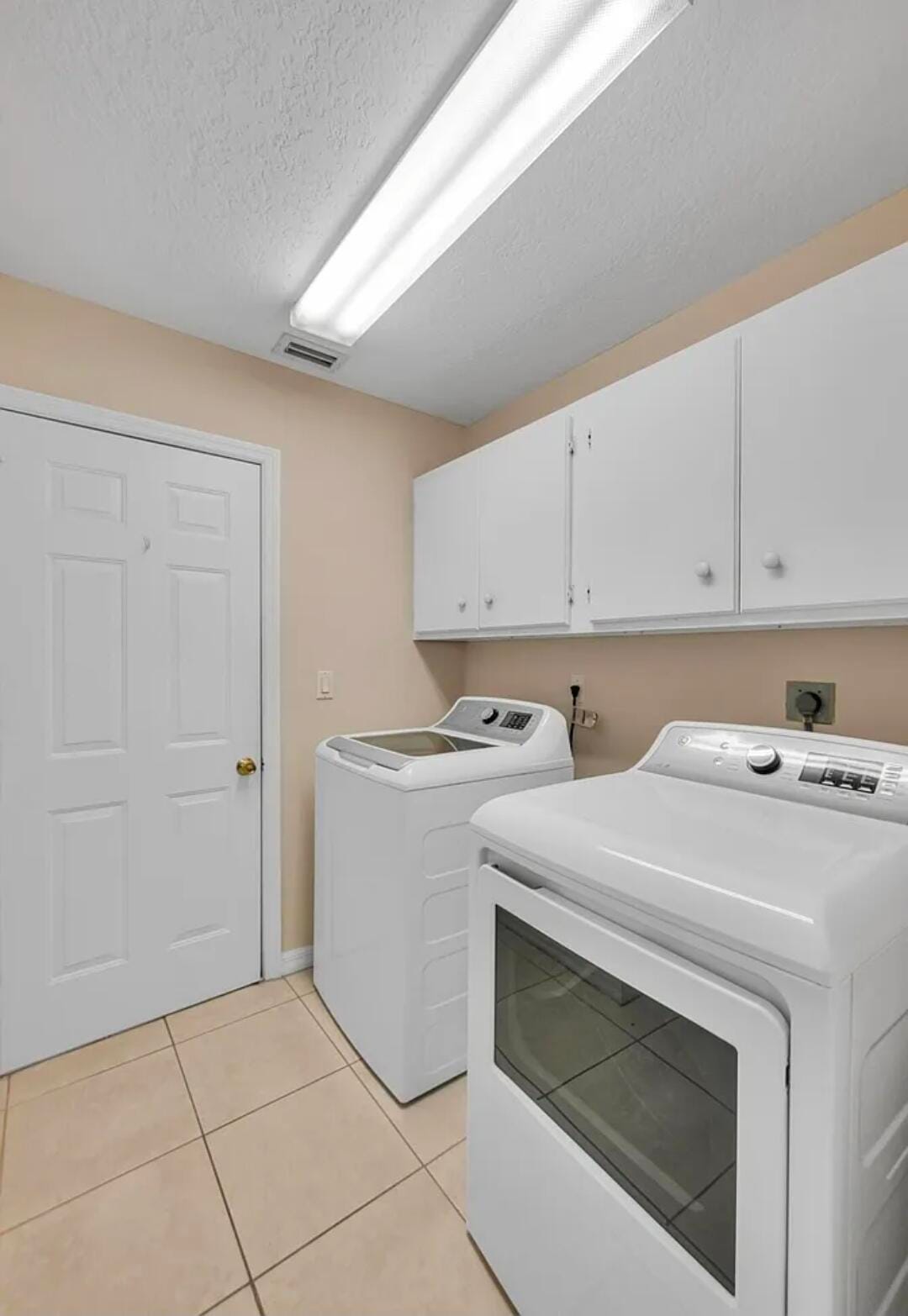 2537 SW Deckard Street — photo 7