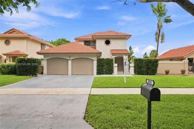 3931 NW 7th Place, sold in Villages Of Hillsboro, Deerfield Beach, FL