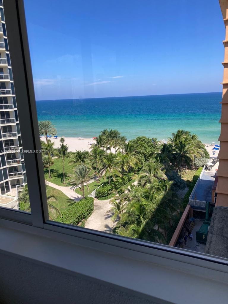 19201 Collins Avenue 726 — photo 7