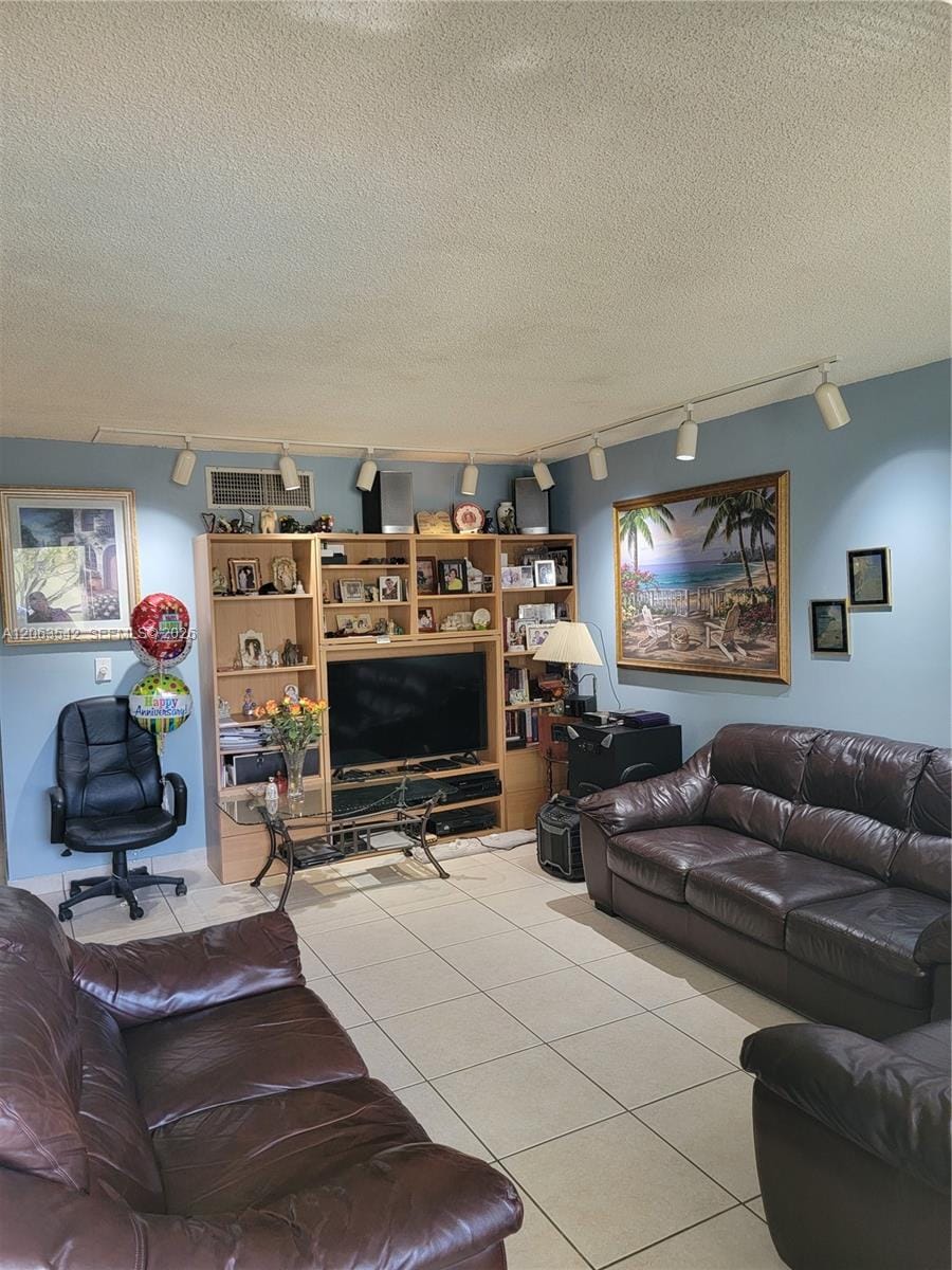 1425 Arthur Street 216B — photo 4