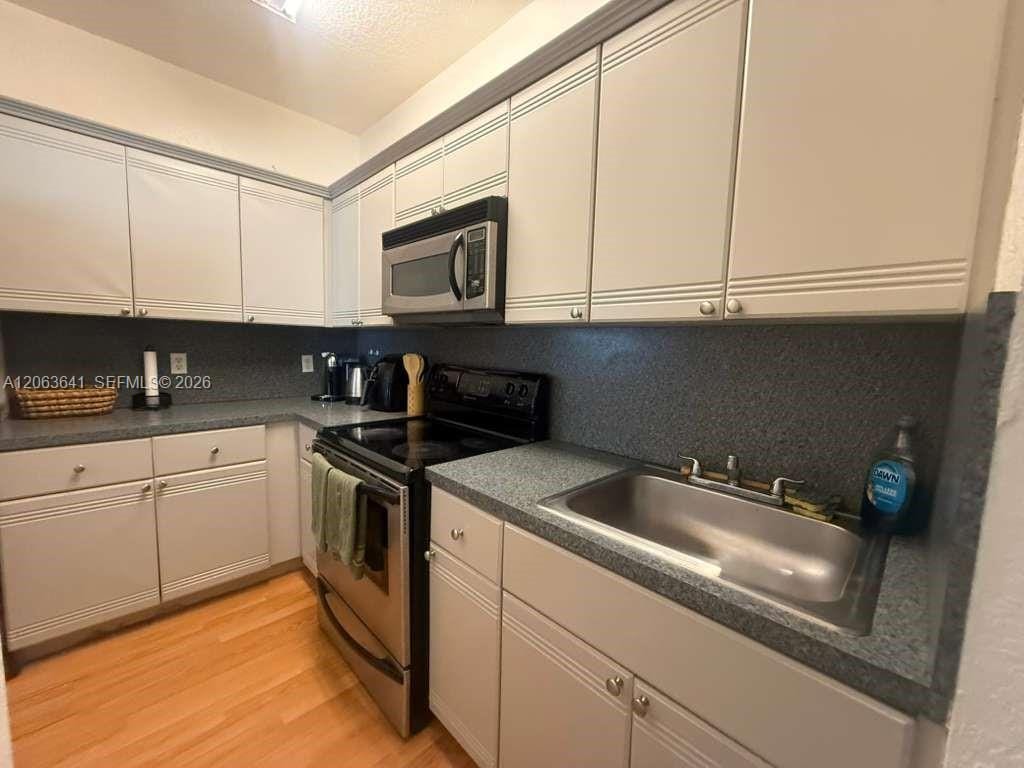 820 Euclid Avenue 206 — photo 4