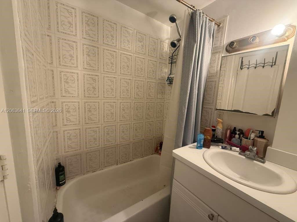 820 Euclid Avenue 206 — photo 8