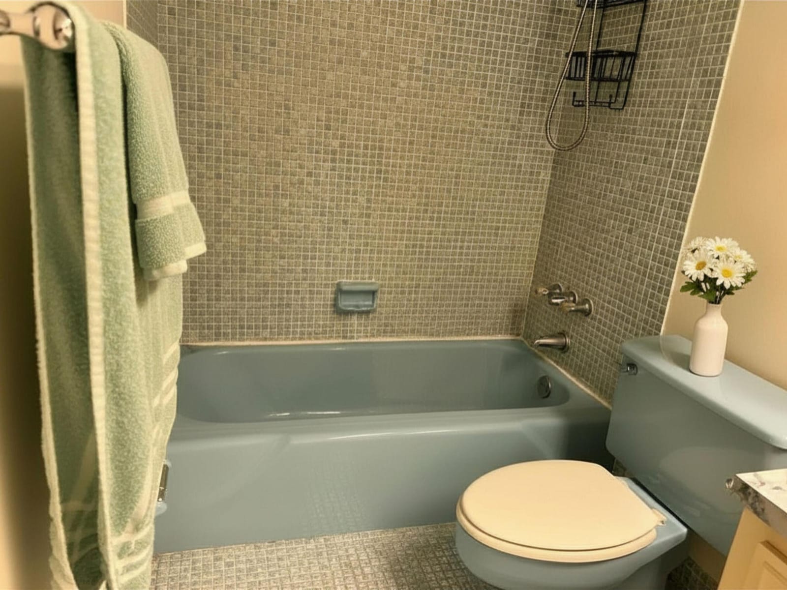 2851 S Palm Aire Drive 405 — photo 7