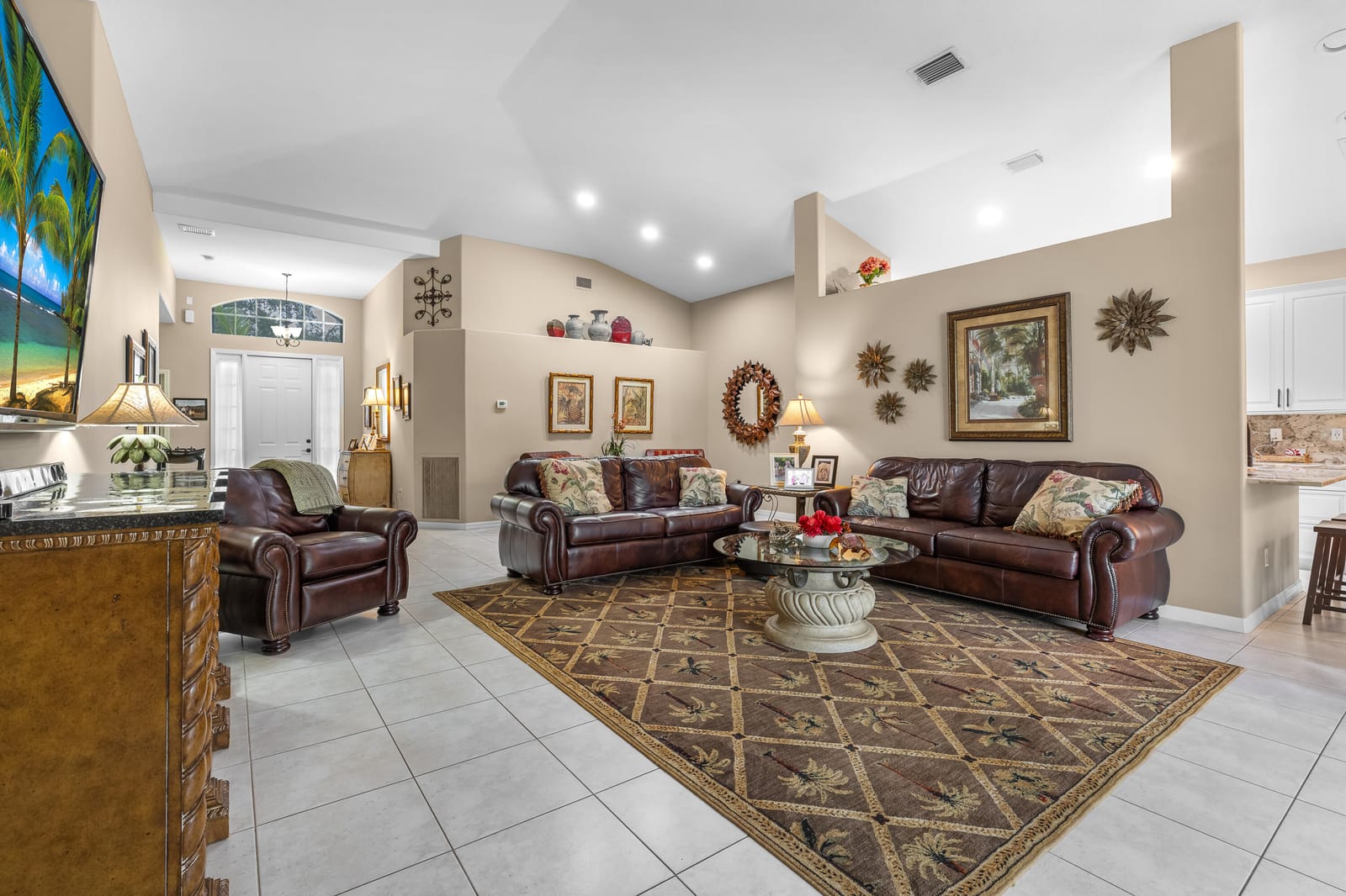 210 CHAMPAGNE Court SW — photo 12
