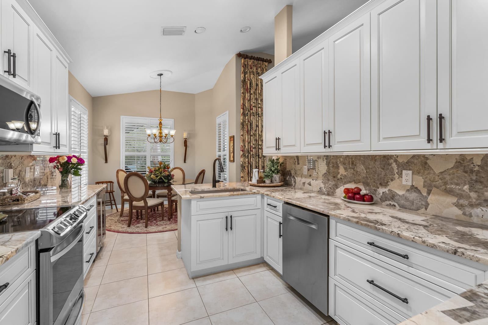 210 CHAMPAGNE Court SW, Vero Beach, FL 32968 photo 19