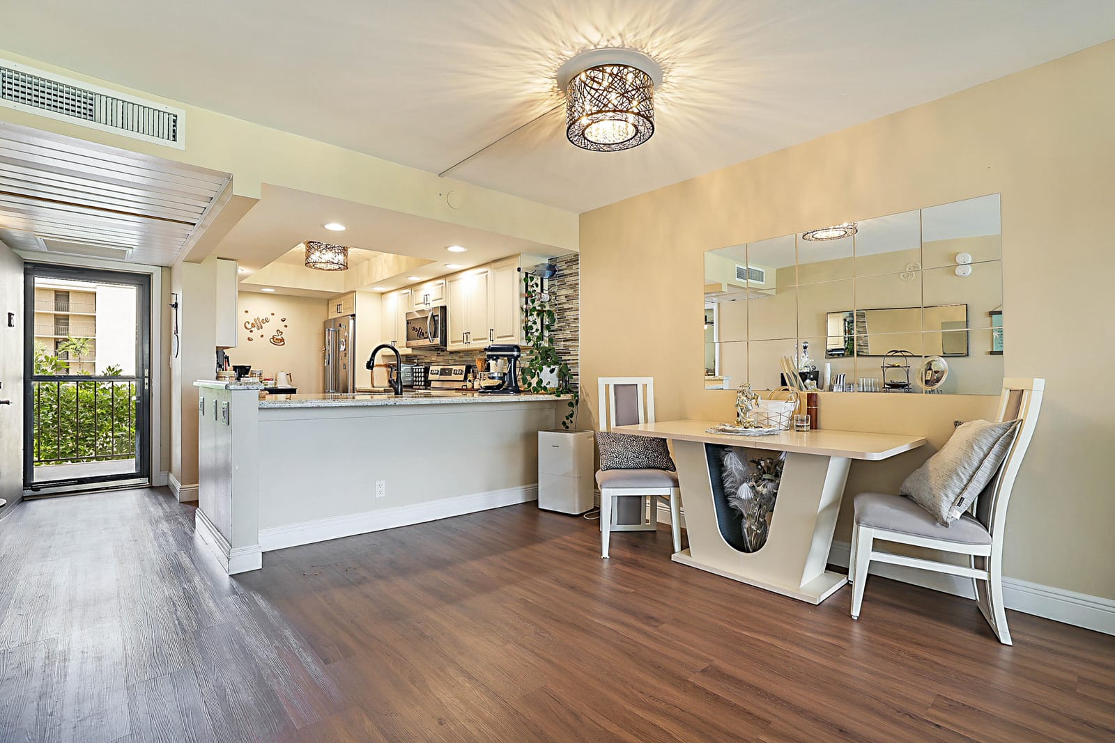 8 Royal Palm Way 3010 — photo 8