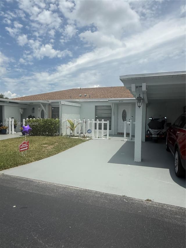 6720 Moonlit Drive, Delray Beach, FL 33446