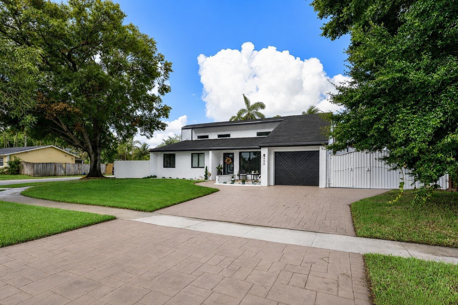 400 NW 98TH Avenue, Pembroke Pines, FL 33024 photo 2