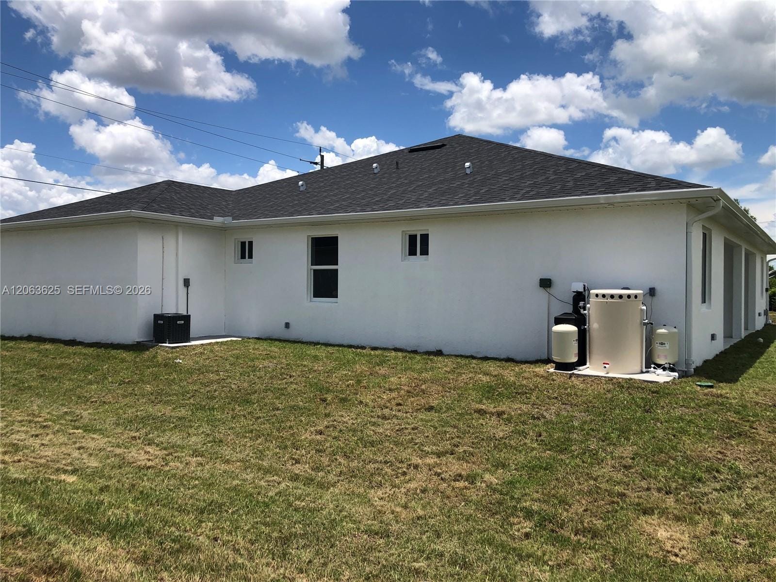 4568/4570 Golfview Boulevard — photo 4