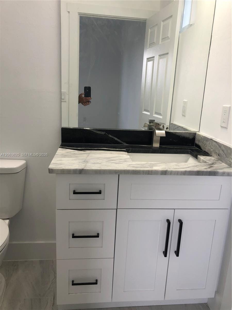4568/4570 Golfview Boulevard — photo 10