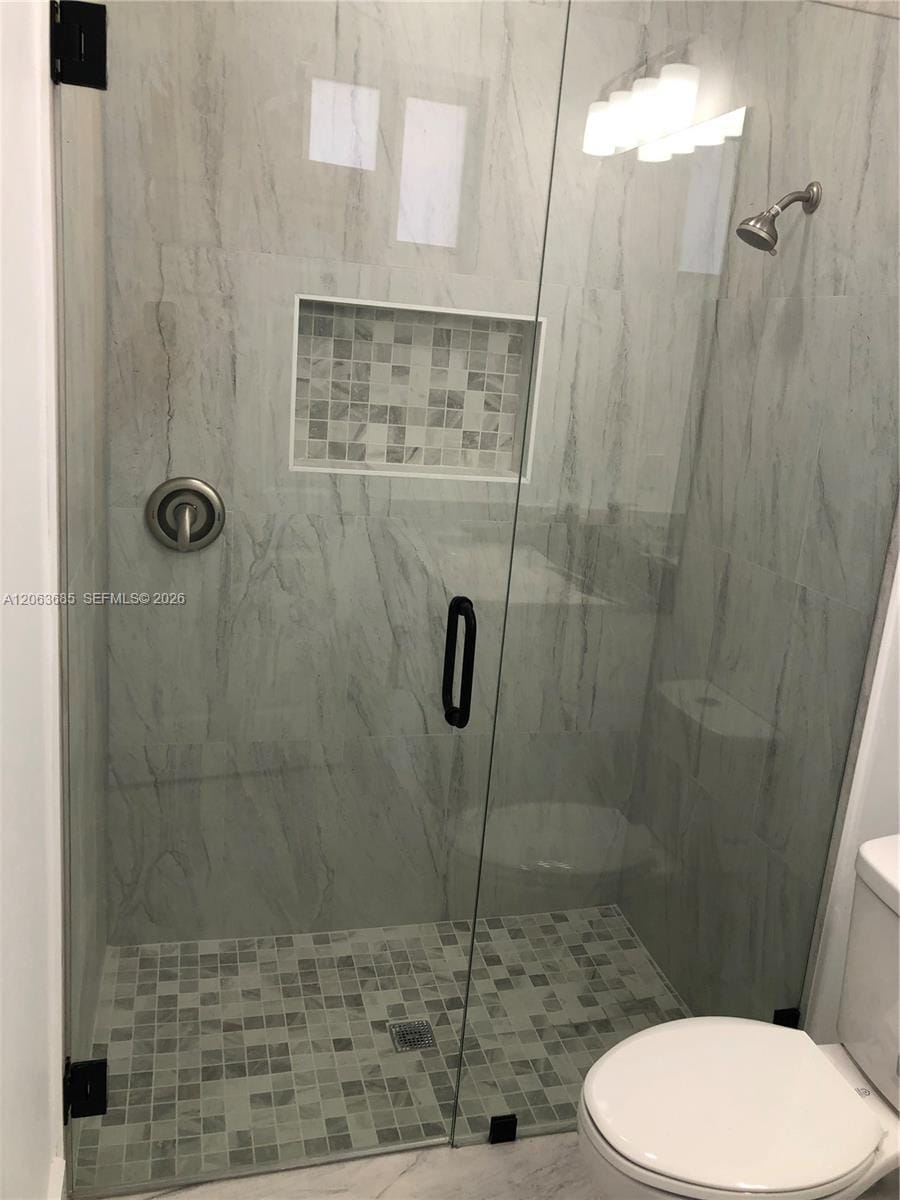 4572/4574 Golfview Boulevard — photo 11