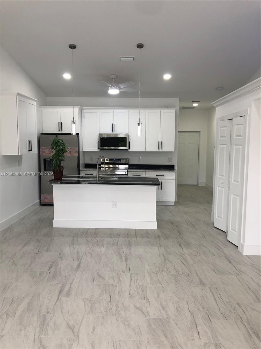 4572/4574 Golfview Boulevard — photo 6