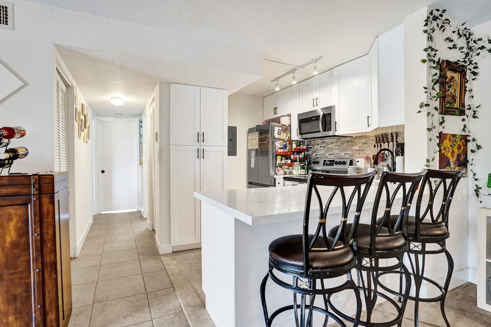 629 Sea Pine Way A1 — photo 2