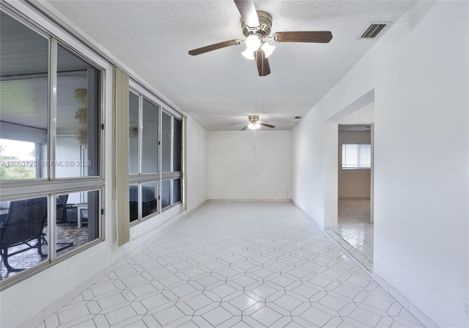 7100 NW 66th Terrace — photo 5