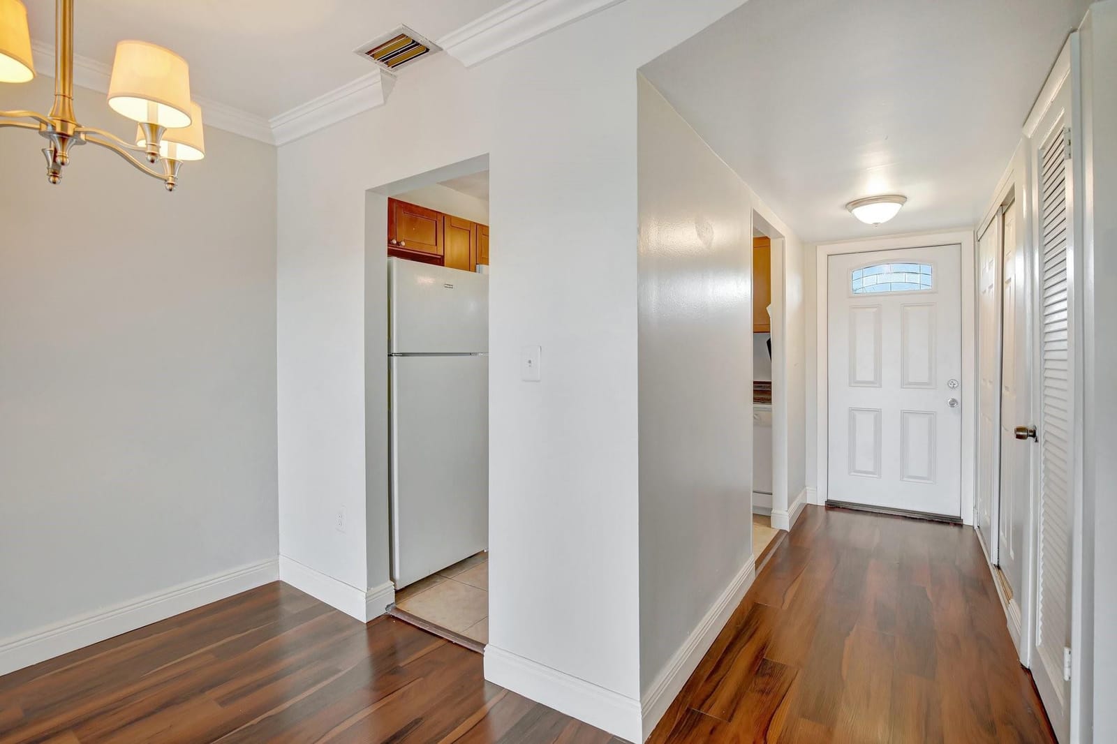 8225 Sunrise Lakes Boulevard 303 — photo 11