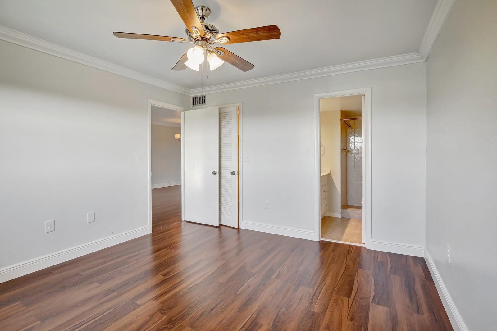 8225 Sunrise Lakes Boulevard 303 — photo 3