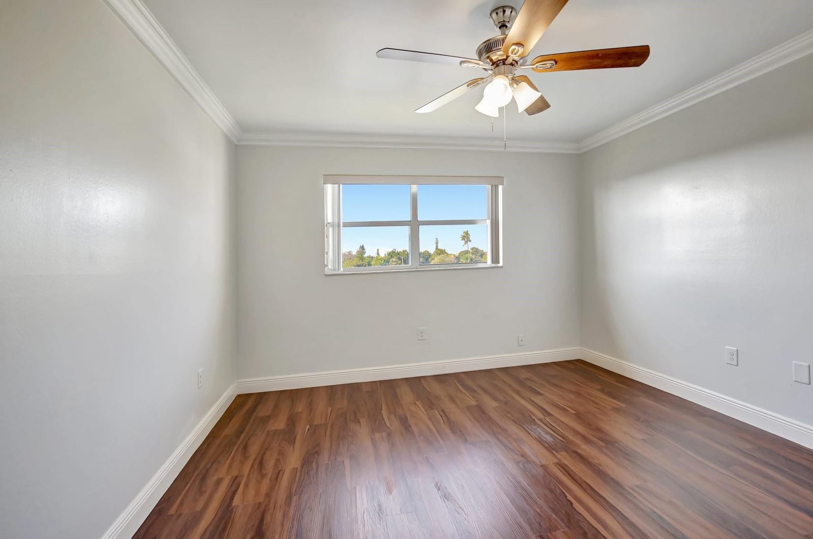 8225 Sunrise Lakes Boulevard 303, Sunrise, FL 33322 photo 21