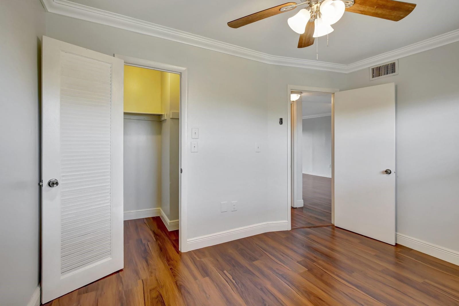 8225 Sunrise Lakes Boulevard 303, Sunrise, FL 33322 photo 27