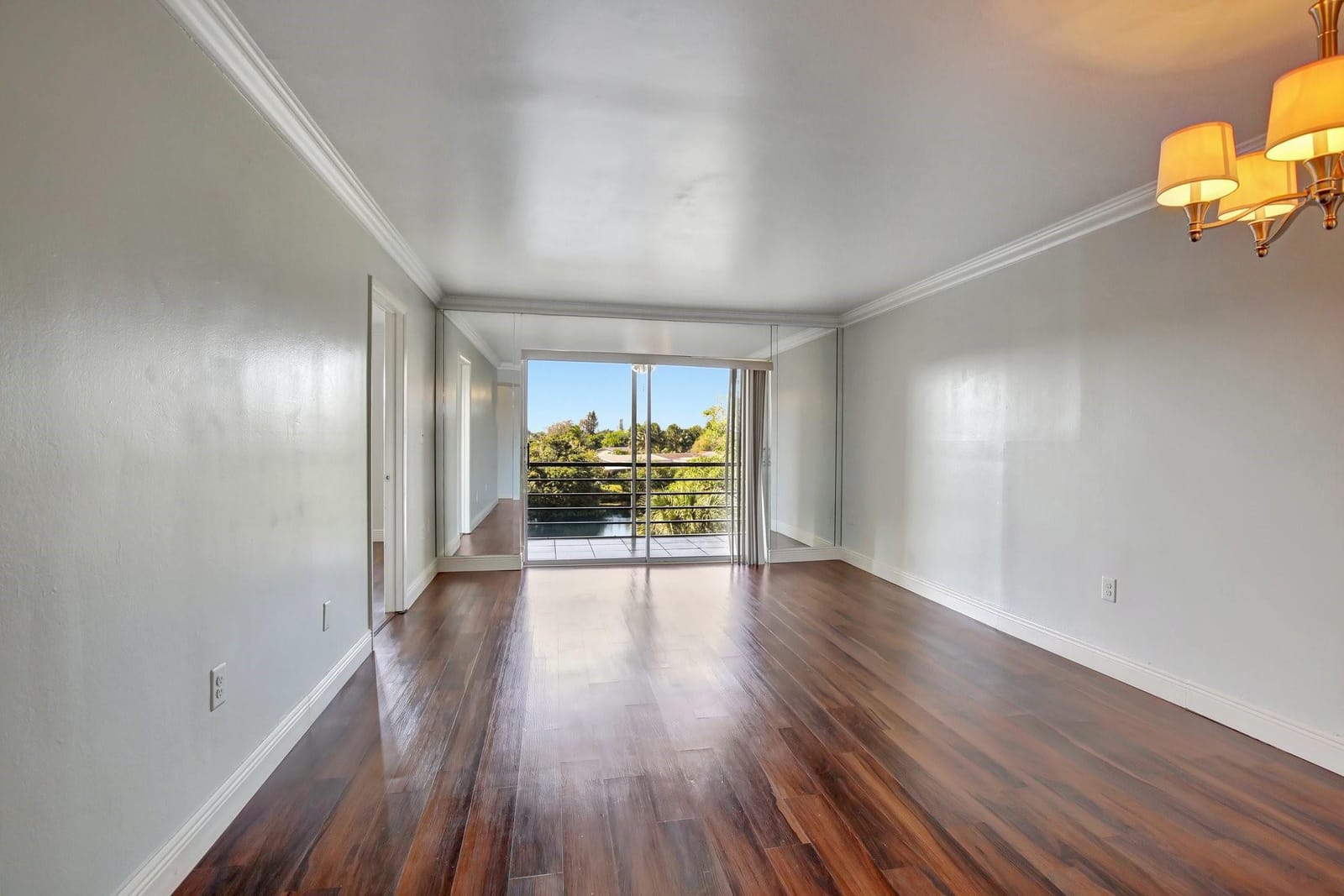 8225 Sunrise Lakes Boulevard 303 — photo 5