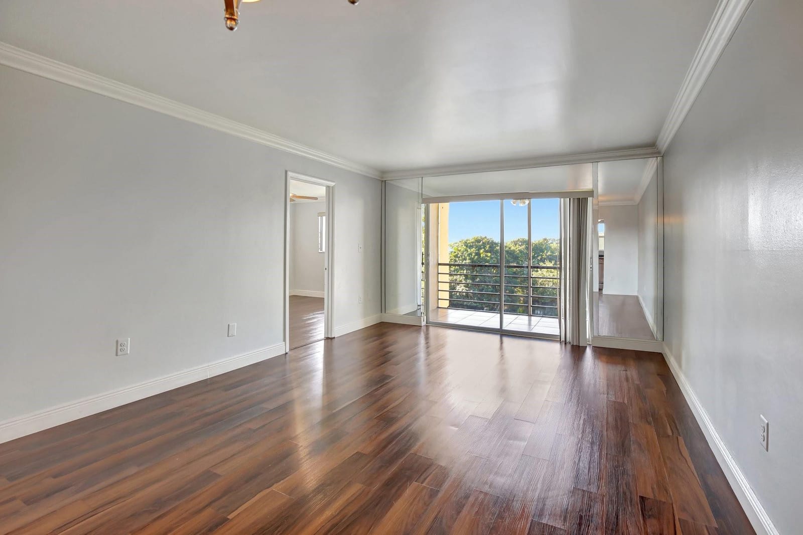 8225 Sunrise Lakes Boulevard 303 — photo 9