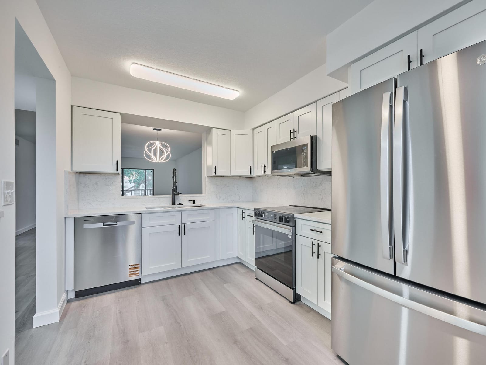 6193 Pointe Regal Circle 306 — photo 2