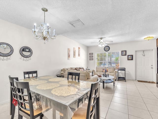 9850 NW 57TH Manor, Coral Springs, FL 33076