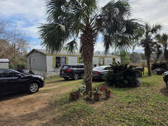 2160 ATTAPULGUS, Quincy, FL 32352