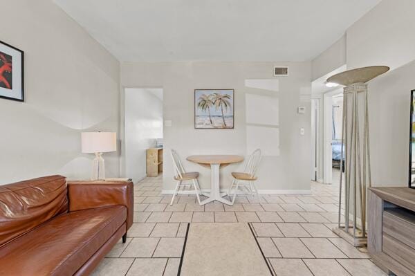 1127 NE 5th Avenue — photo 7