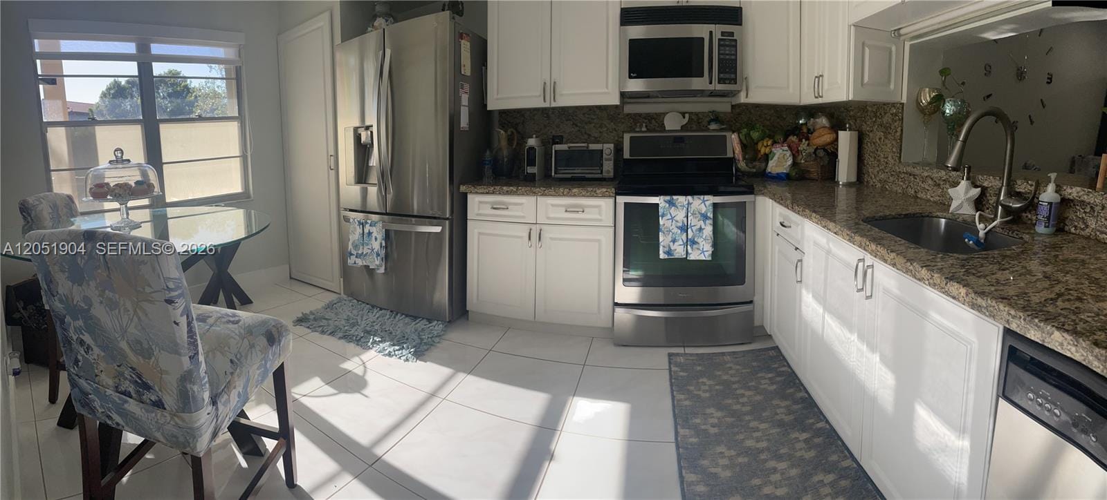 1011 SW 125th Avenue 207M — photo 3