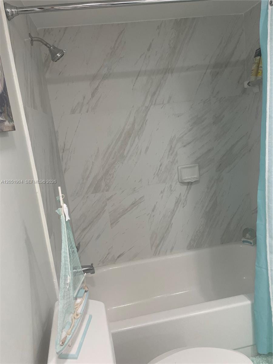 1011 SW 125th Avenue 207M — photo 5