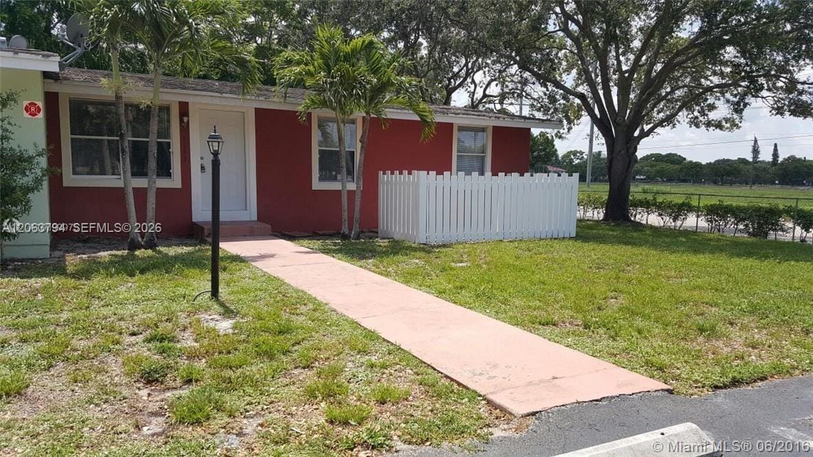 7142 Southgate Boulevard 7142 — photo 1