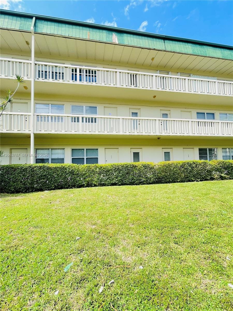 1420 Atlantic Shores Boulevard 130 — photo 2