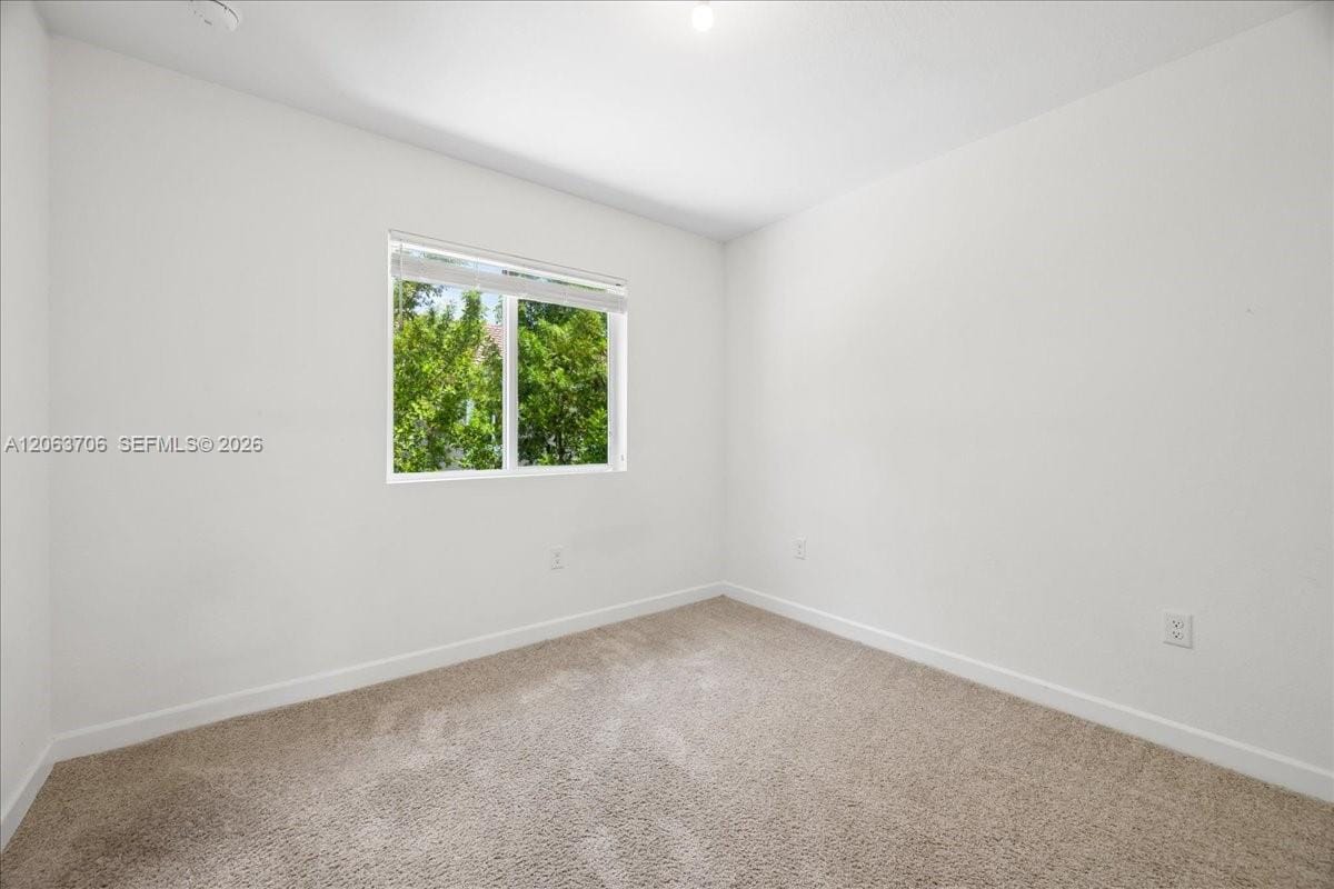 2478 SE 10th Court — photo 12