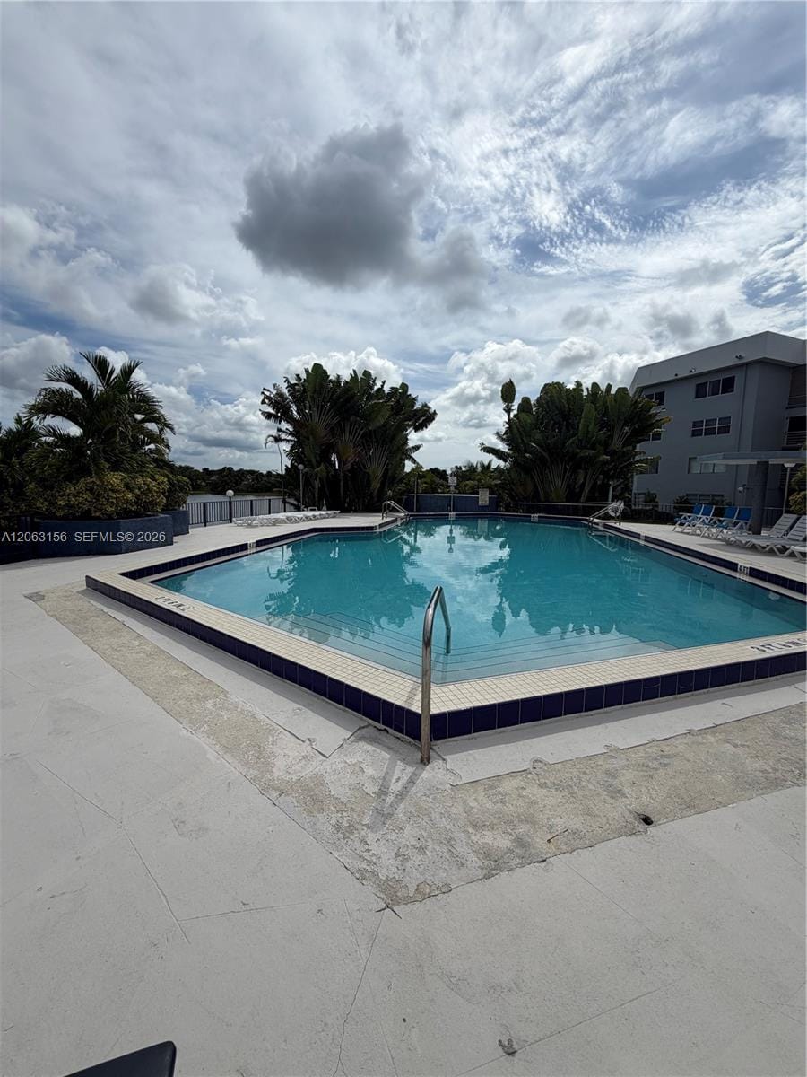 873 NE 195th Street 107, Miami, FL 33179 photo 16