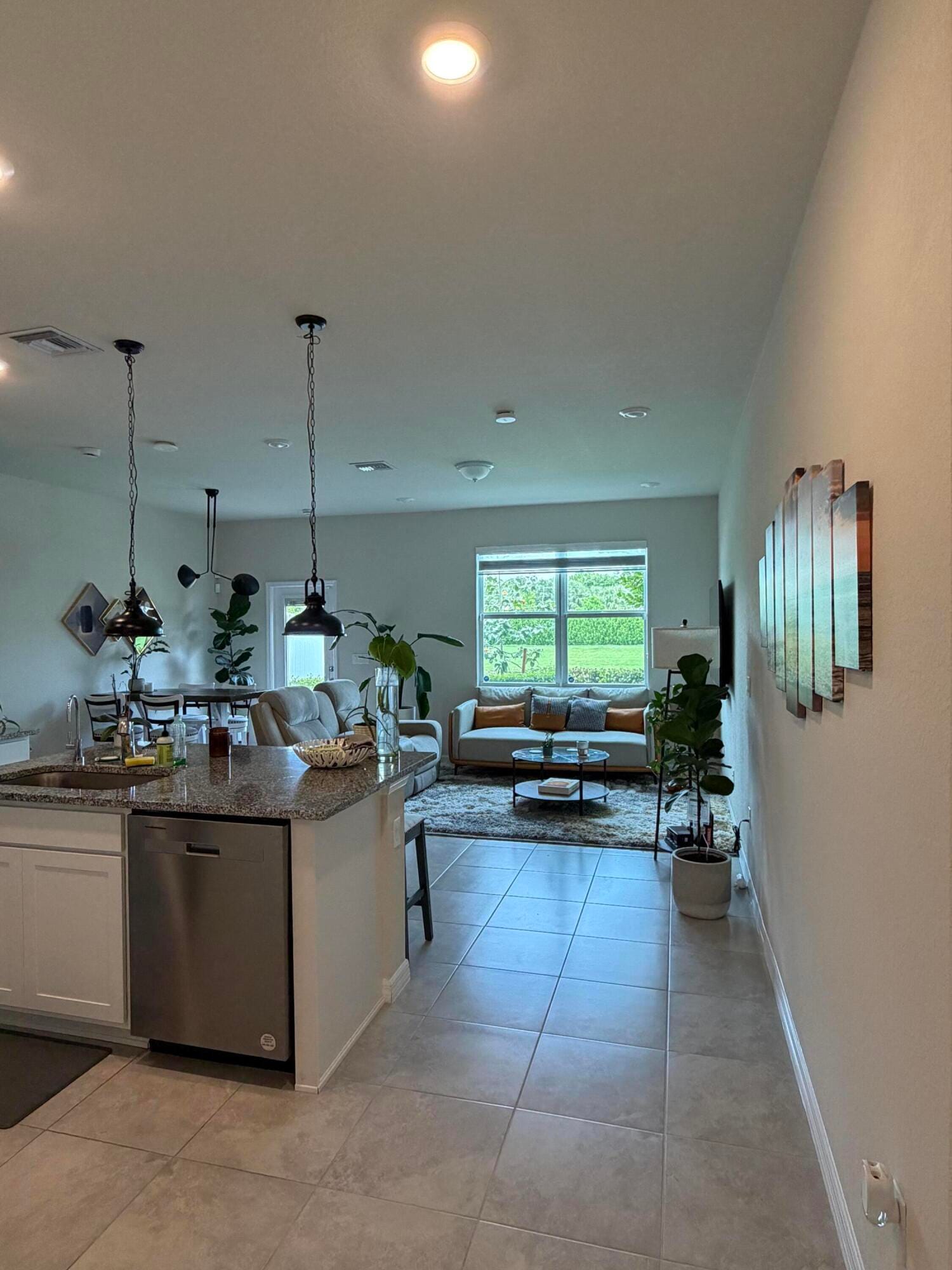 2933 OLIVIA Avenue — photo 7