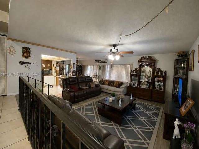 4850 SW 63rd Terrace 313, Emerald Isles West, Davie, FL