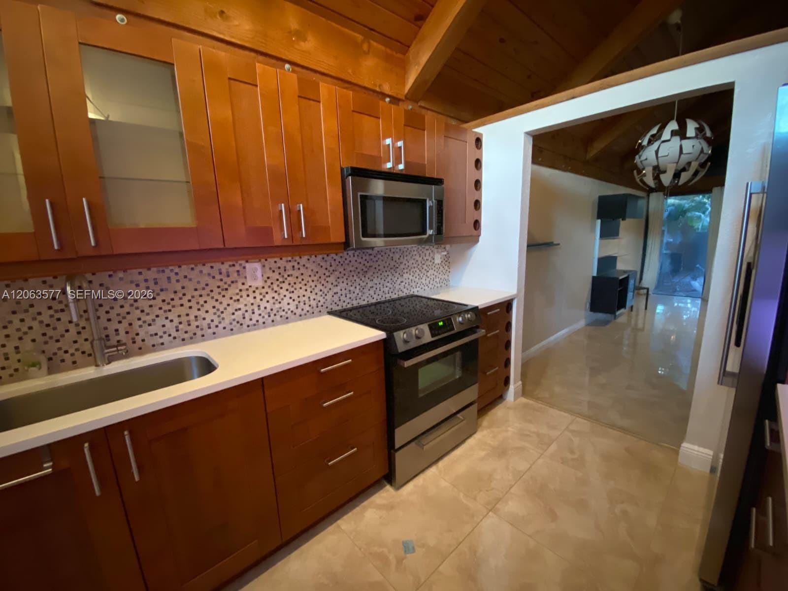 485 N University Drive 3-6 — photo 3